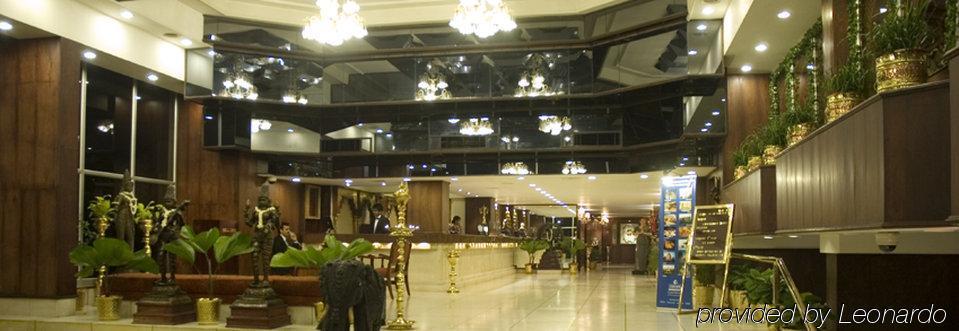 The South Park Hotel Thiruvananthapuram Extérieur photo